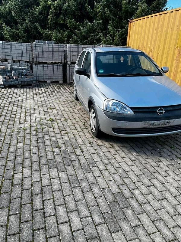 Silber Gebraucht 2002 Opel Corsa Kleinwagen | 300 € - Bild 1/4