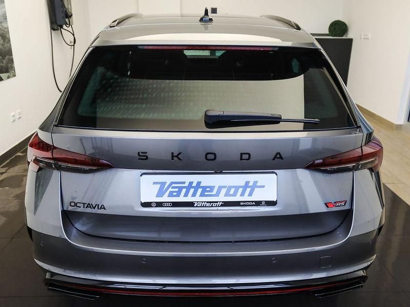 Neu Skoda Octavia RS 265 PS (194 kW) 2026 Graphitegrau metallic Kombi