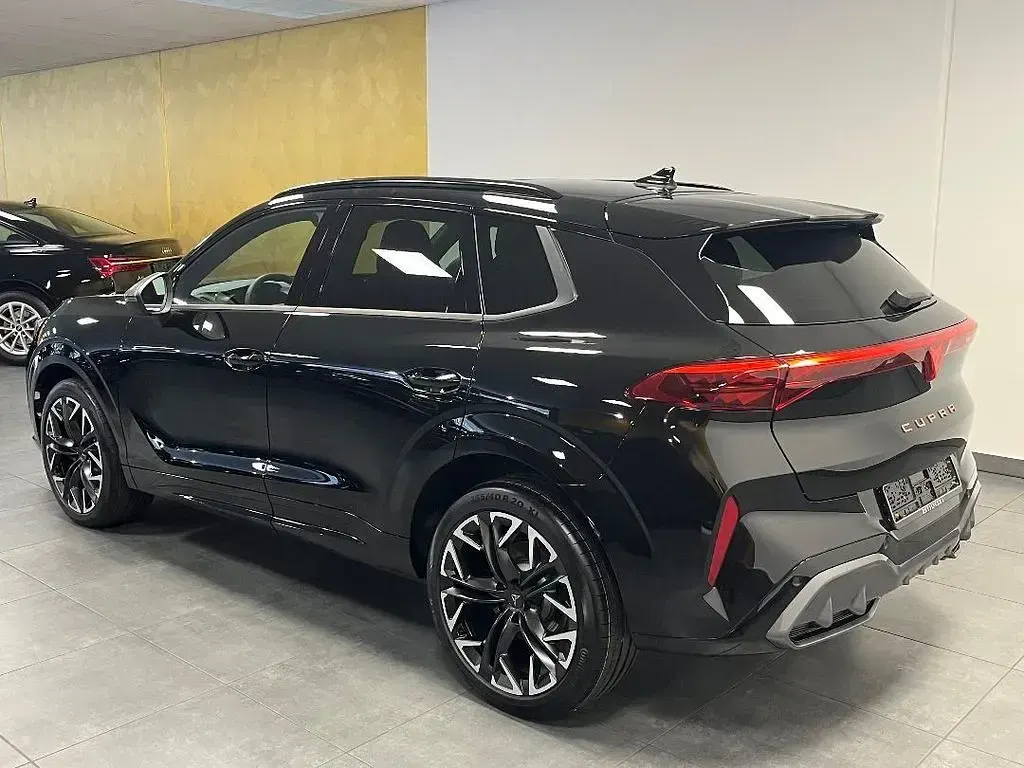 Nouă Cupra Terramar VZ 265 CP (194 kW) 2025 Negru SUV