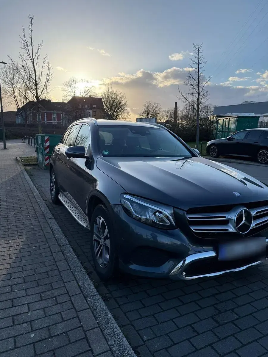 Gebraucht Mercedes GLC250 Exclusive 204 PS (150 kW) 2016 Grau SUV