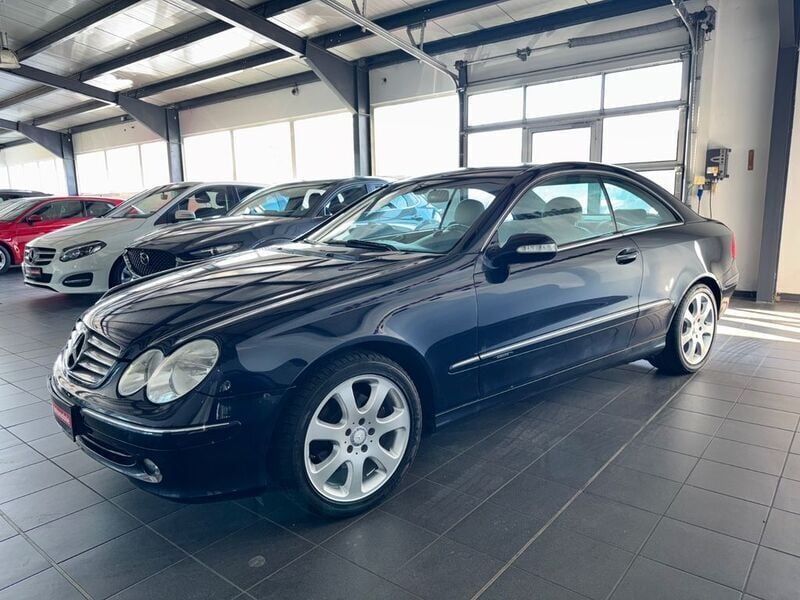 Gebraucht Mercedes CLK320 218 PS (160 kW) 2004 Blau Coupé