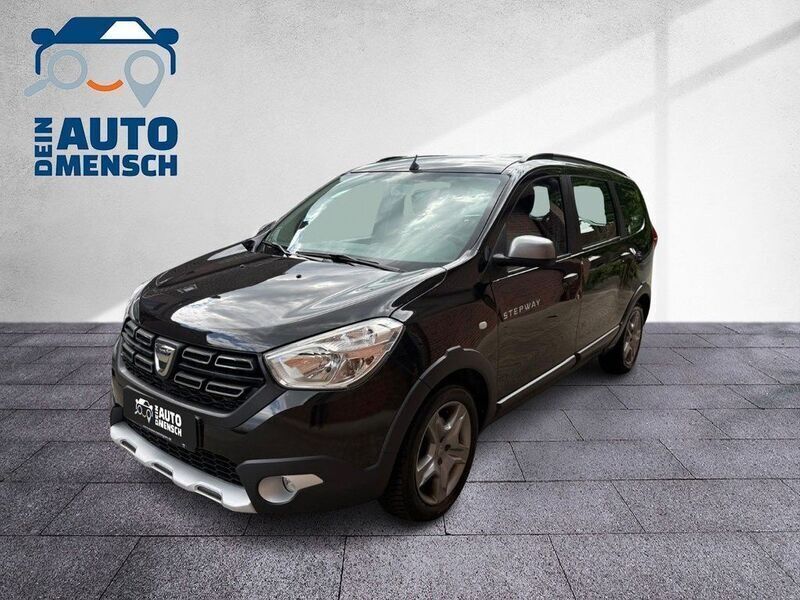 Schwarz Gebraucht 2021 Dacia Lodgy Stepway Van / Kleinbus | 13.590 € (Fairer Preis) - Bild 1/4