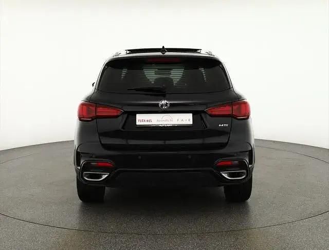 Second-hand MG HS Luxury 162 CP (119 kW) 2024 Negru SUV