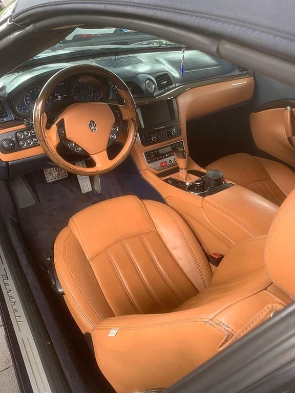 Gebraucht Maserati GranCabrio 450 PS (330 kW) 2010 Blau Cabrio