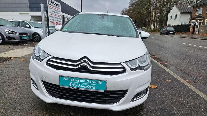 Gebraucht Citroën C4 Shine 131 PS (96 kW) 2017 Lack weiss perlglänzend/metall Kombi