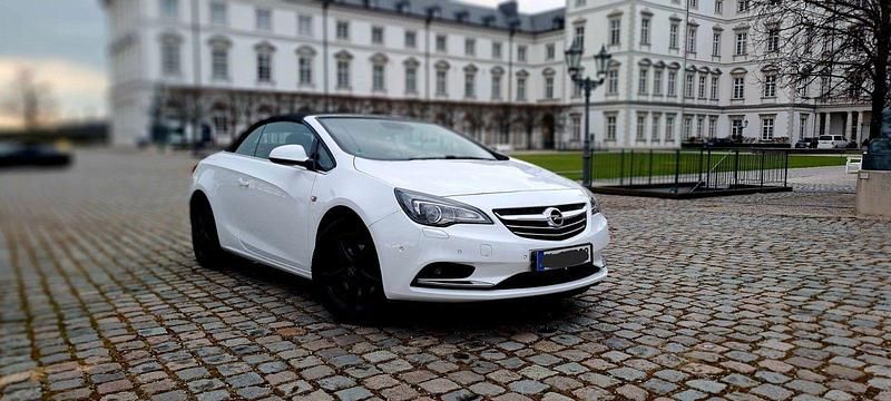 Gebraucht Opel Cascada Ultimate 200 PS (147 kW) 2017 Weiß Cabrio