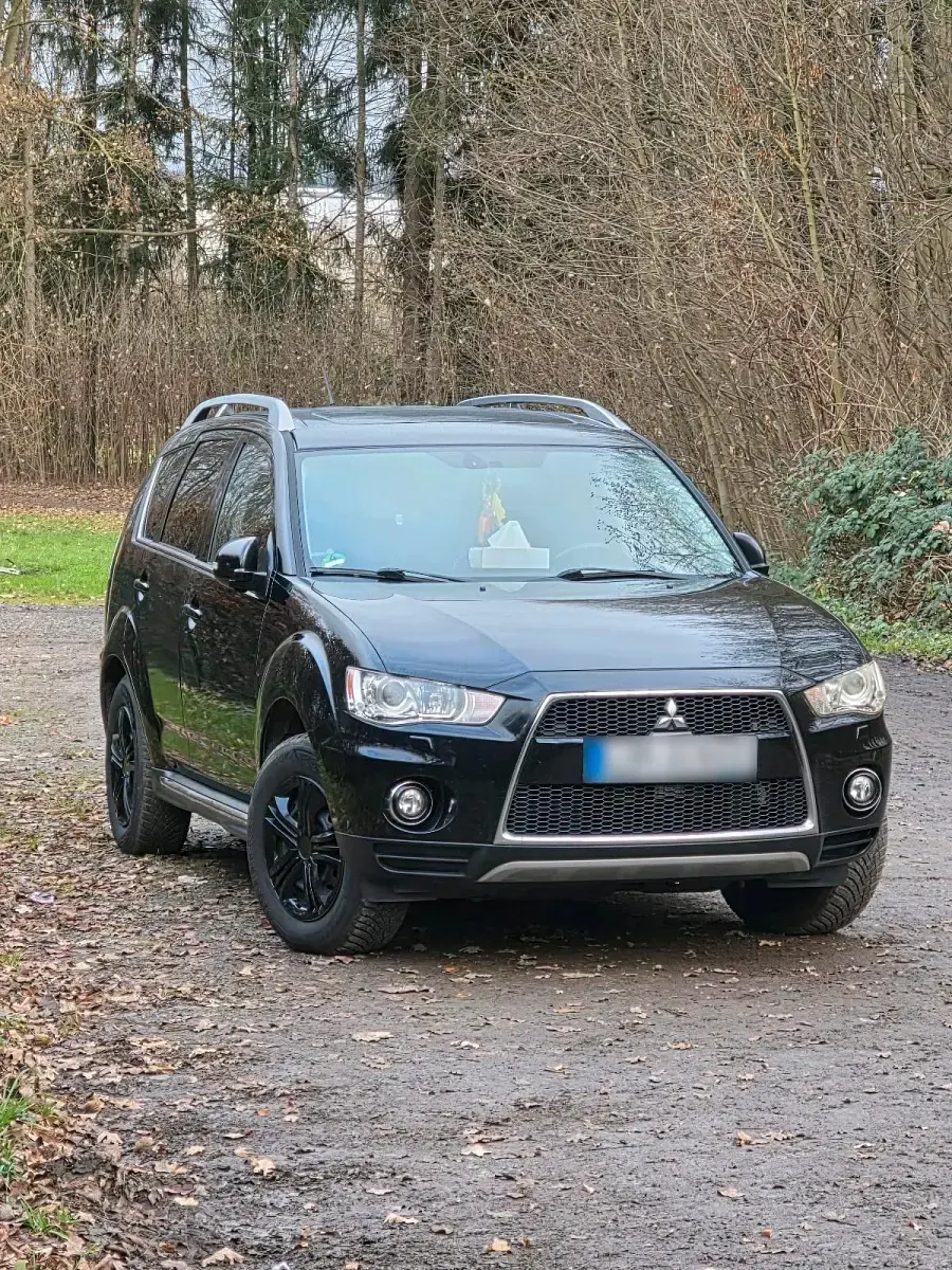 Gebraucht Mitsubishi Outlander 156 PS (114 kW) 2010 Schwarz SUV