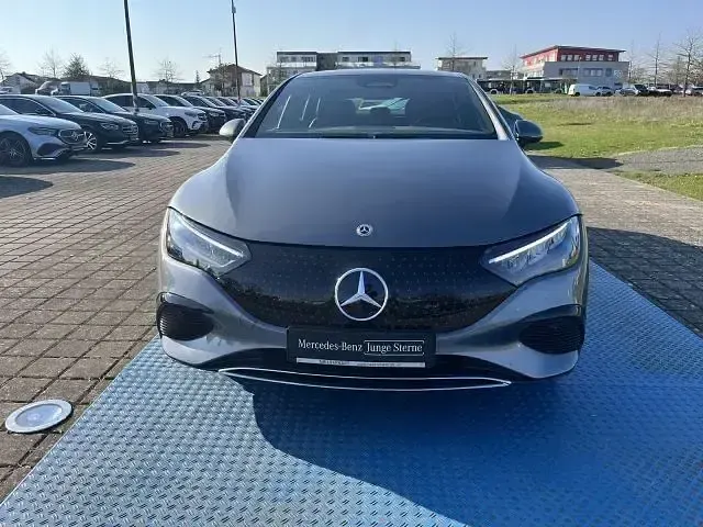 Gebraucht Mercedes EQE300 180 kW (245 PS) 2024 Grau Limousine