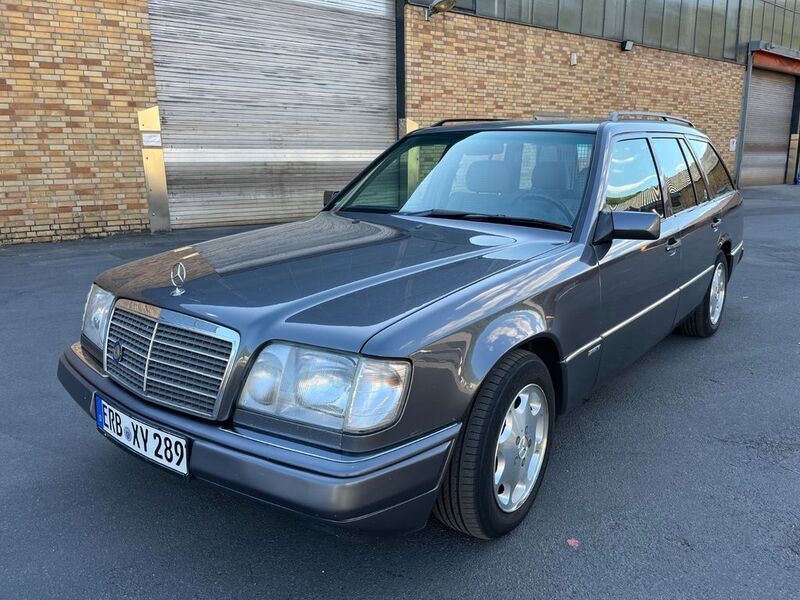 Grau Gebraucht 1996 Mercedes E280 Sportline Kombi | 13.500 € - Bild 1/4