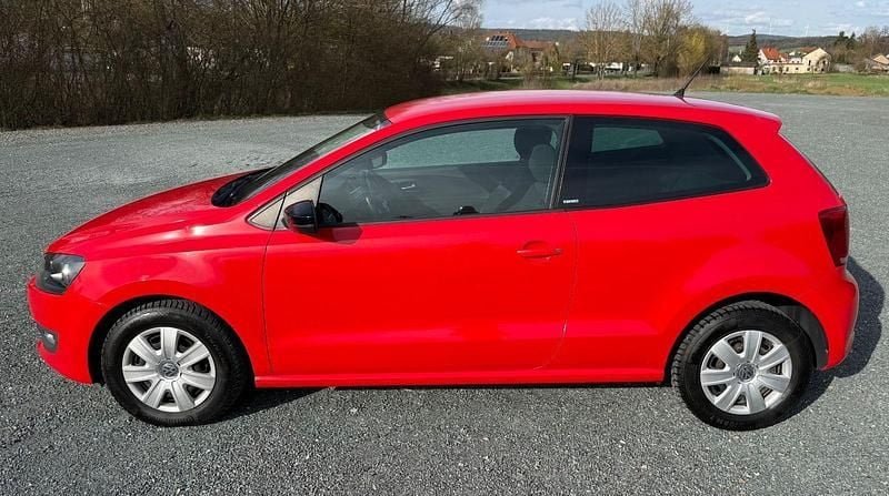 Gebraucht VW Polo Style 60 PS (44 kW) 2012 Rot Kleinwagen