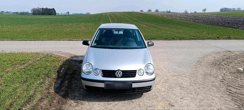 Gebraucht VW Polo 64 PS (47 kW) 2003 Grau Kleinwagen