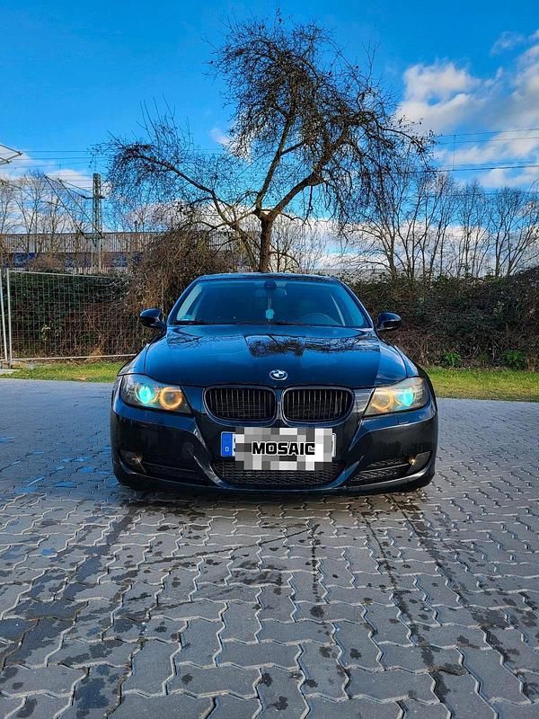 Gebraucht BMW 330 245 PS (180 kW) 2009 Schwarz Limousine