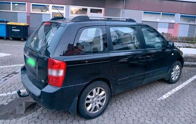 Gebraucht Kia Carnival 116 PS (85 kW) 2009 Schwarz Van / Kleinbus