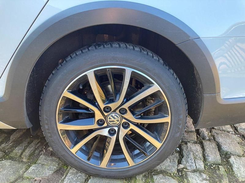 Gebraucht VW Golf Alltrack 184 PS (135 kW) 2020 Weiß Kombi