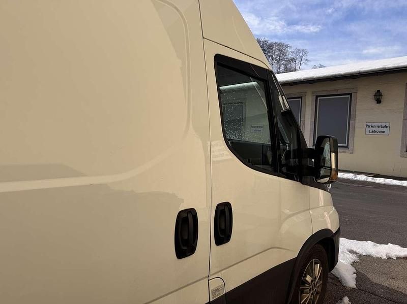 Gebraucht Iveco Daily 156 PS (114 kW) 2023 Van