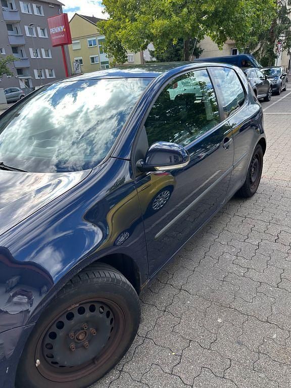 Gebraucht VW Golf IV Trendline 75 PS (55 kW) 2005 Blau Limousine