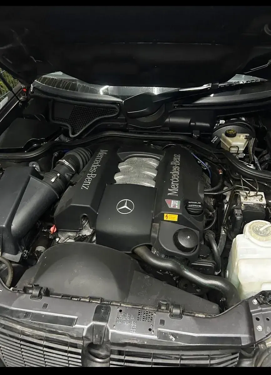 Gebraucht Mercedes E240 Elegance 170 PS (125 kW) 1997 Grau Limousine