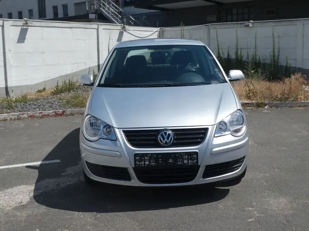 Gebraucht VW Polo Trendline 80 PS (58 kW) 2007 Silber Kleinwagen