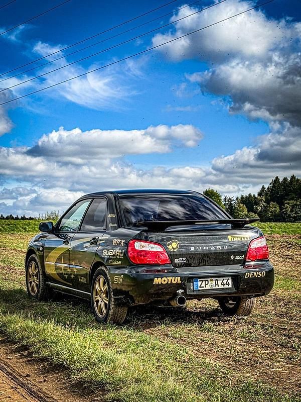 Schwarz Gebraucht 2005 Subaru Impreza Limousine | 4.900 € (Fairer Preis) - Bild 1/4