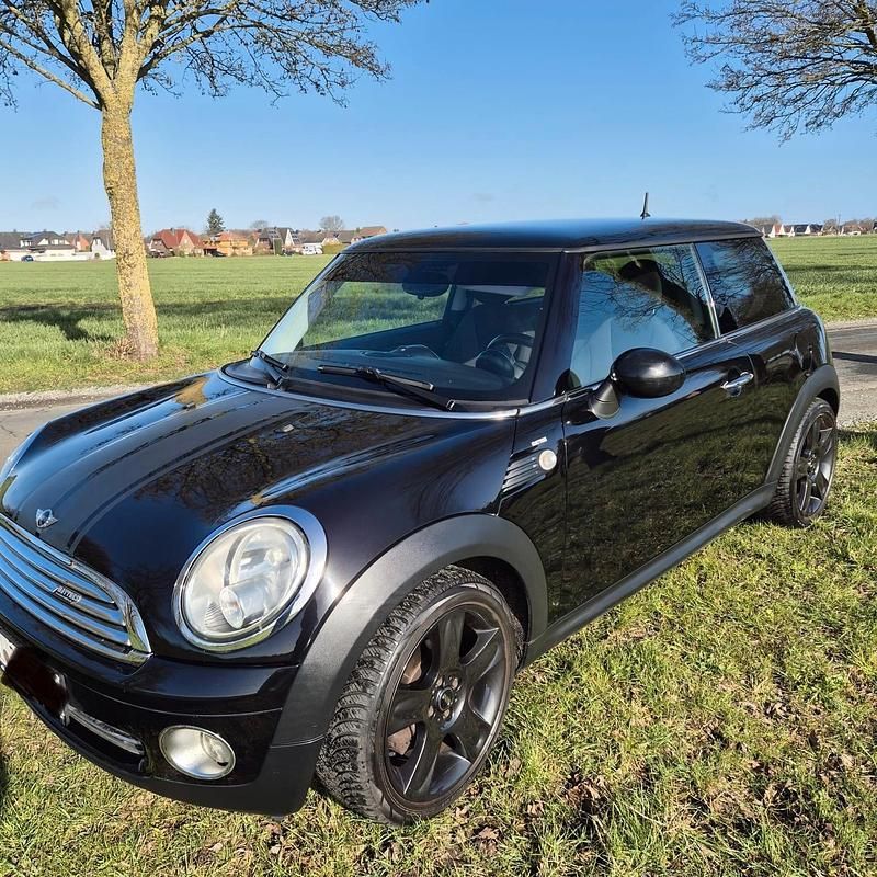 Gebraucht Mini ONE 98 PS (72 kW) 2010 Schwarz Kleinwagen