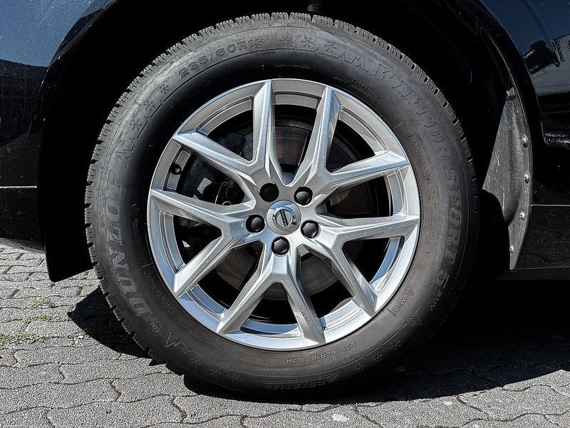 Gebraucht Volvo XC60 Plus 197 PS (144 kW) 2023 Schwarz SUV