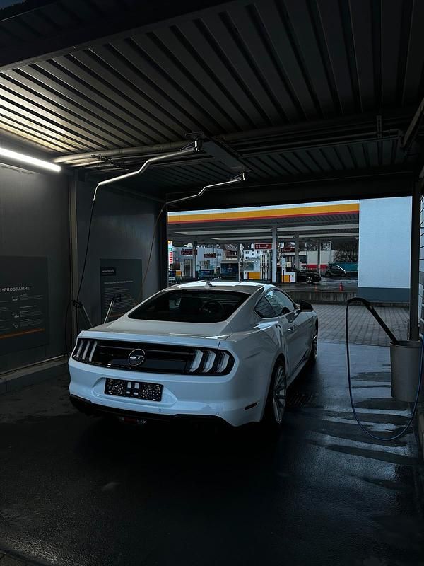Gebraucht Ford Mustang GT 460 PS (338 kW) 2023 Weiß Coupé