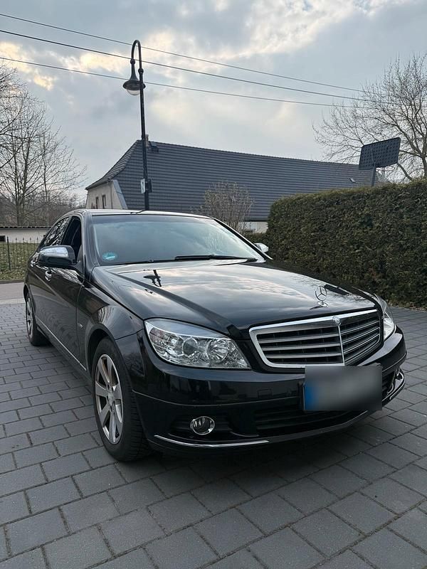 Gebraucht Mercedes C200 184 PS (135 kW) 2009 Schwarz Limousine