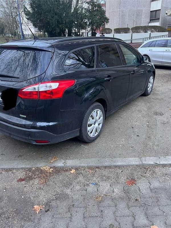 Gebraucht Ford Focus Trend 125 PS (91 kW) 2014 Kombi