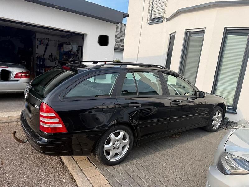 Gebraucht Mercedes C200 122 PS (89 kW) 2006 Schwarz Kombi
