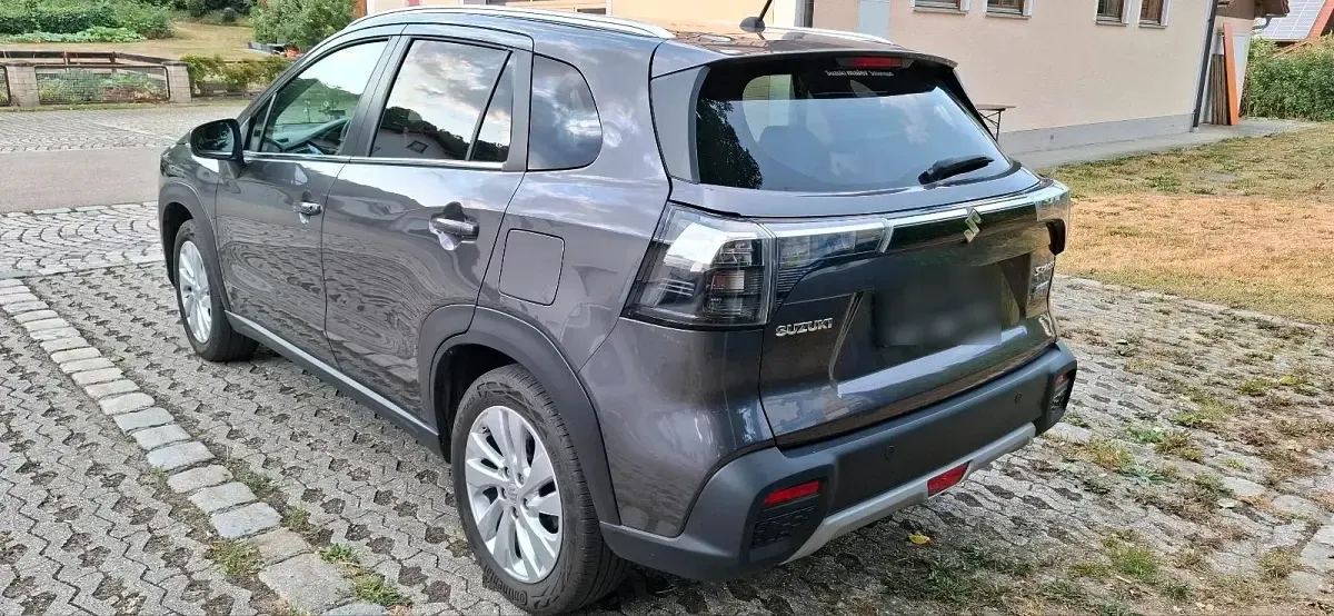 Gebraucht Suzuki SX4 S-Cross Comfort 129 PS (94 kW) 2024 Grau SUV