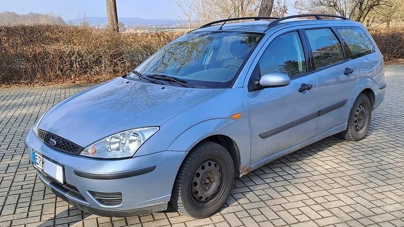 Andere farben Gebraucht 2004 Ford Focus Kombi | 850 € - Bild 1/3