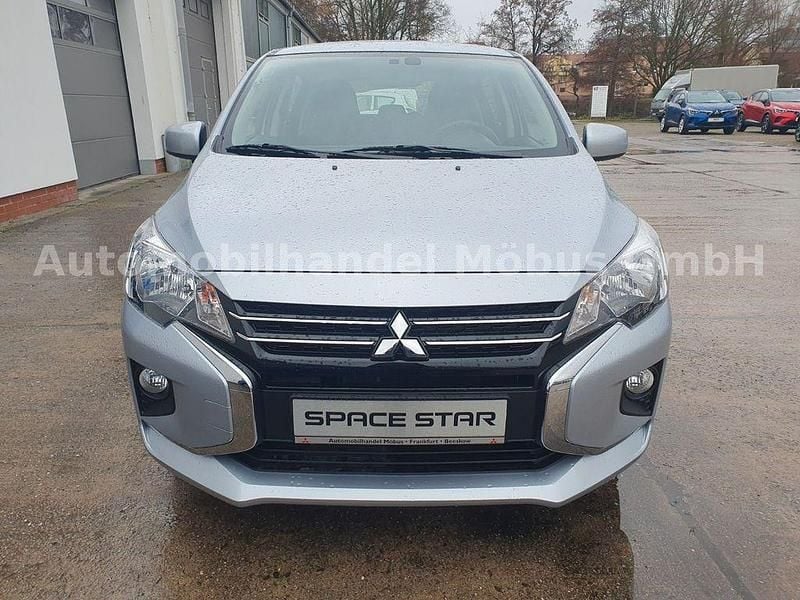 Neu Mitsubishi Space Star Select 71 PS (52 kW) 2025 Silber Limousine