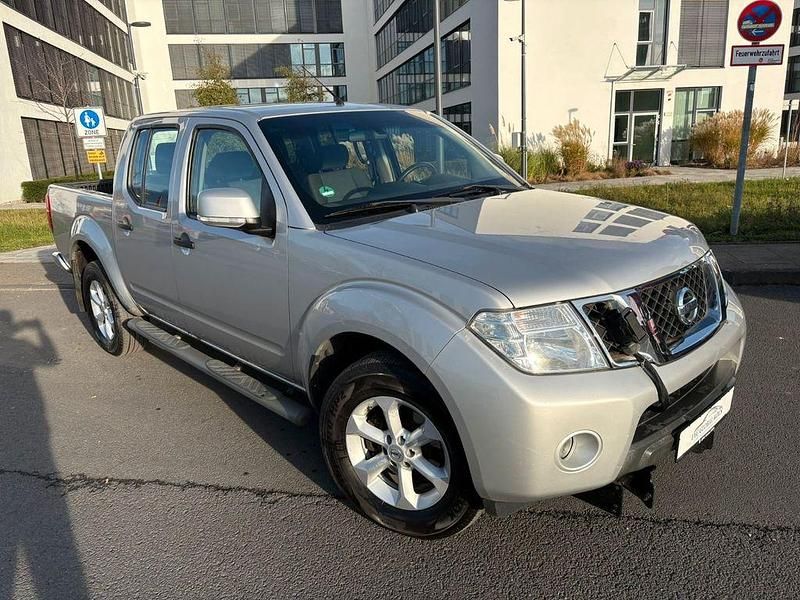 Gebraucht Nissan Navara SE 190 PS (139 kW) 2015 Silber Abholung