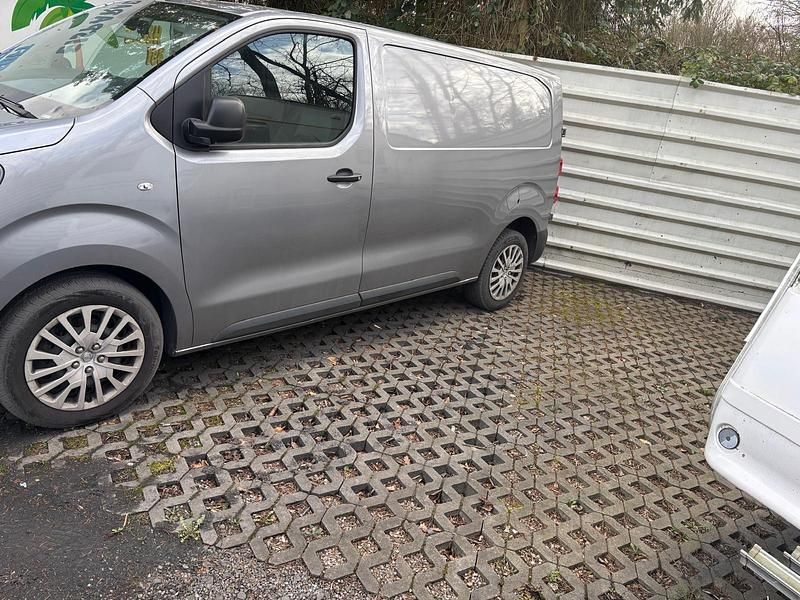 Gebraucht Opel Vivaro Edition 122 PS (89 kW) 2020 Grau Van / Kleinbus