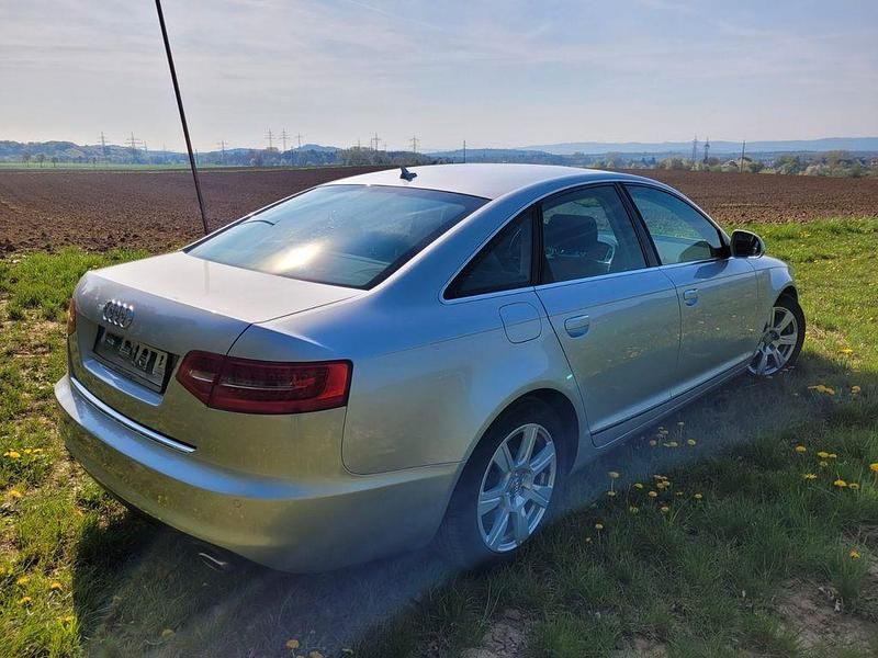 Usado Audi A6 Performance 239 HP (175 kW) 2010 Prateado Sedan