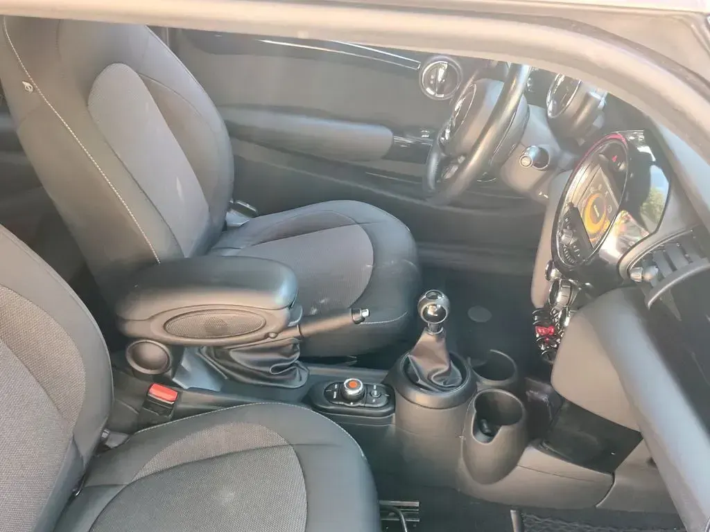 Gebraucht Mini ONE 102 PS (75 kW) 2015 Braun Kleinwagen