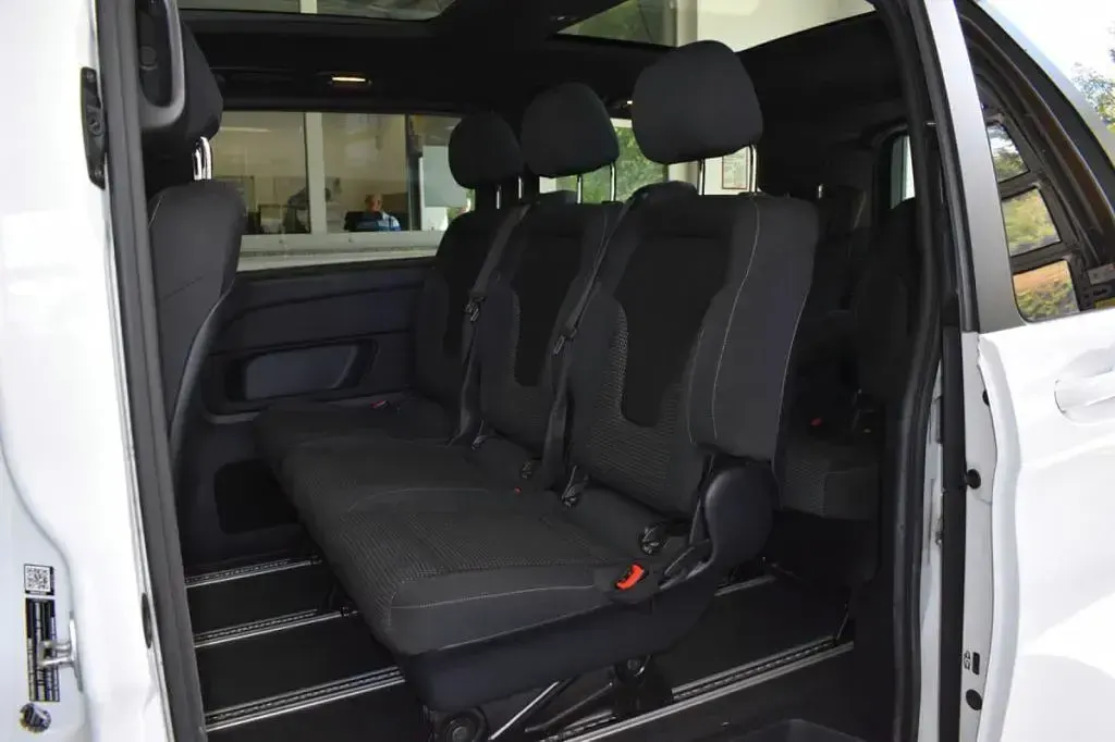 Gebraucht Mercedes V300 Exclusive 239 PS (175 kW) 2019 Weiß Van / Kleinbus