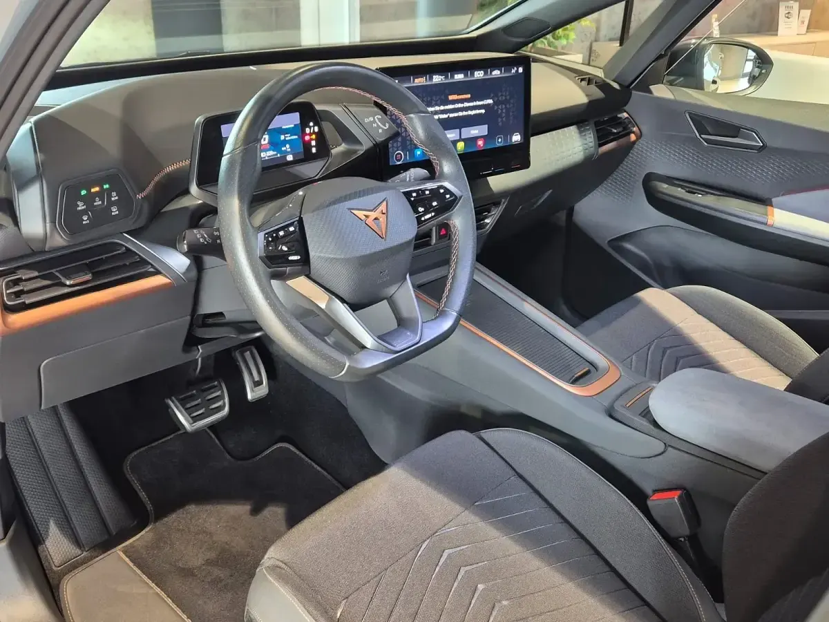 Gebraucht Cupra Born 150 kW (204 PS) 2023 Grau Kleinwagen