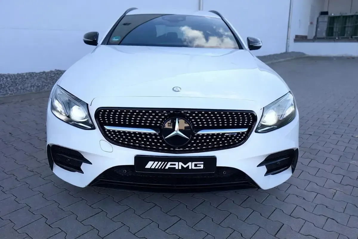 Gebraucht Mercedes E220 AMG line 194 PS (142 kW) 2017 Weiß Kombi