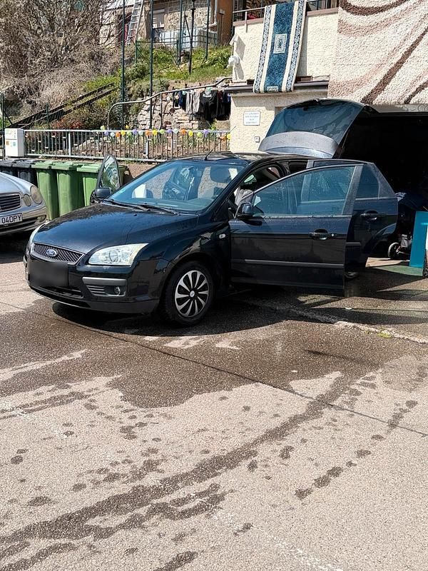 Gebraucht Ford Focus 125 PS (91 kW) 2007 Schwarz Kleinwagen