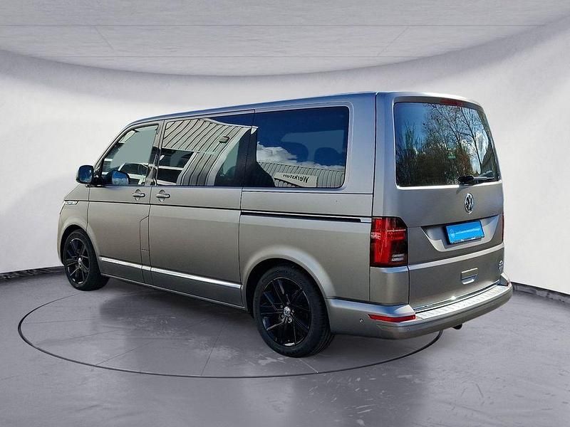 Gebraucht VW Multivan Highline 204 PS (150 kW) 2023 Beige Van