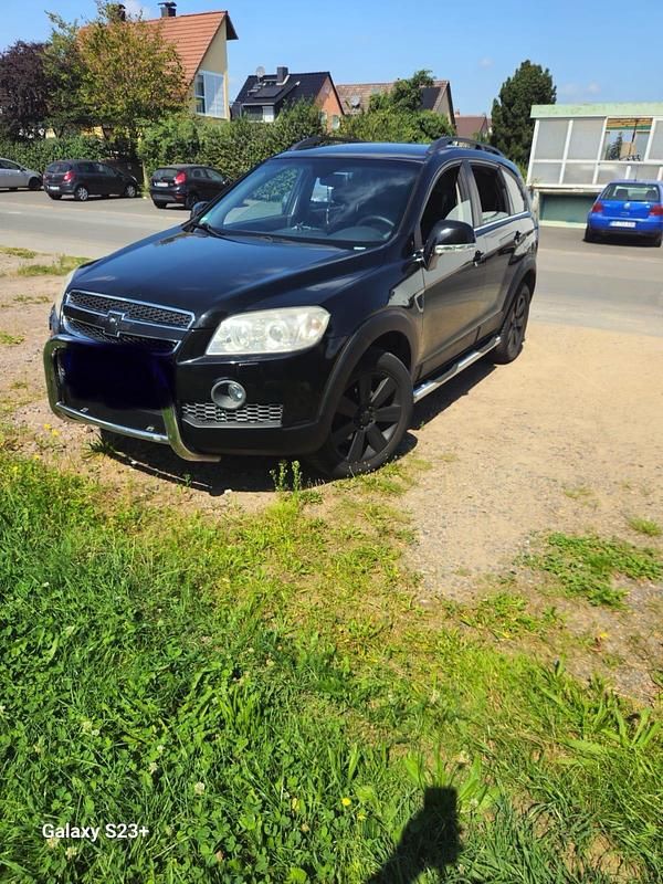 Schwarz Gebraucht 2007 Chevrolet Captiva SUV | 6.500 € (Teuer) - Bild 1/4