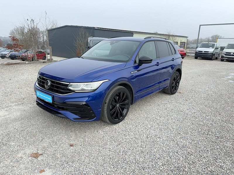 Gebraucht VW Tiguan R-line 150 PS (110 kW) 2023 Lapiz blue SUV