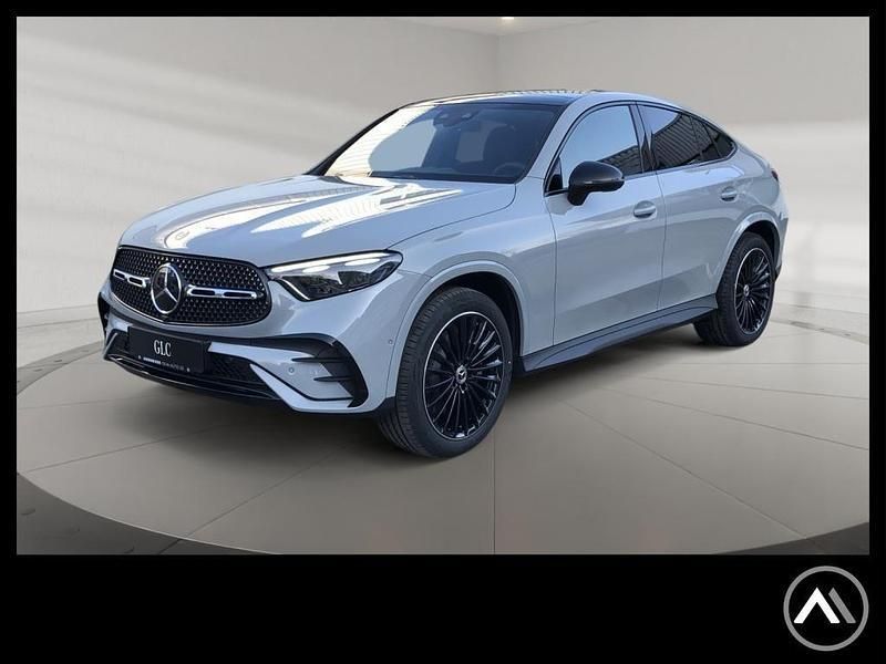 Grau manufaktur lack manufaktu Gebraucht 2025 Mercedes GLC300 AMG Coupé | 75.439 € (Etwas zu teuer) - Bild 1/4