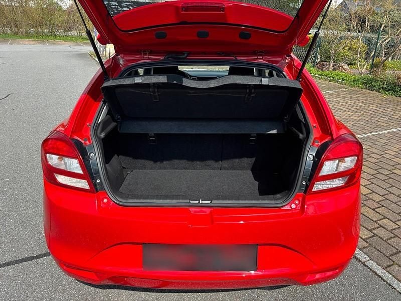 Second-hand Suzuki Baleno 112 CP (82 kW) 2017 Roșu Hatchback