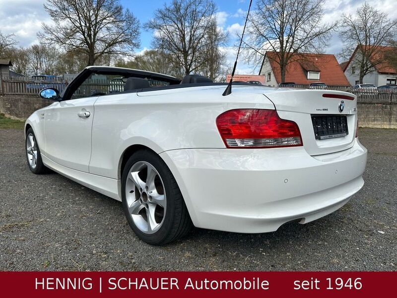 Gebraucht BMW 118 Cabriolet 143 PS (105 kW) 2008 Alpinweiß 3 Cabrio