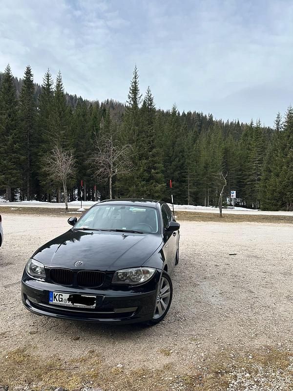 Schwarz Gebraucht 2010 BMW 116 Kleinwagen | 4.000 € (Teuer) - Bild 1/4