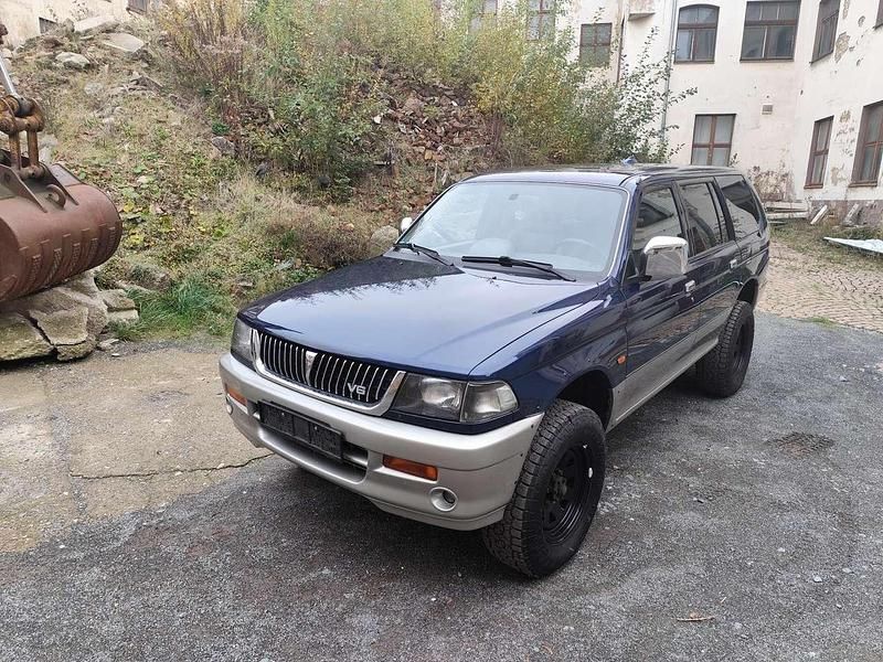 Gebraucht 1999 Mitsubishi Pajero Sport SUV | 9.999 € - Bild 1/4