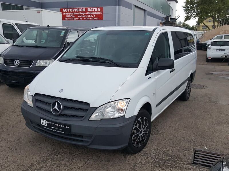 Weiß Gebraucht 2013 Mercedes Vito Van / Kleinbus | 9.300 € (Fairer Preis) - Bild 1/4