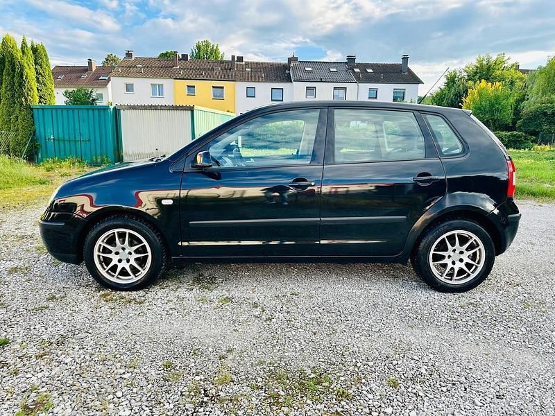 Gebraucht VW Polo 90 PS (66 kW) 2002 Schwarz Kleinwagen